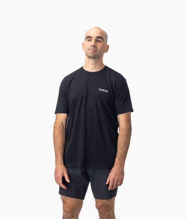 PODIUM TEE UNISEX